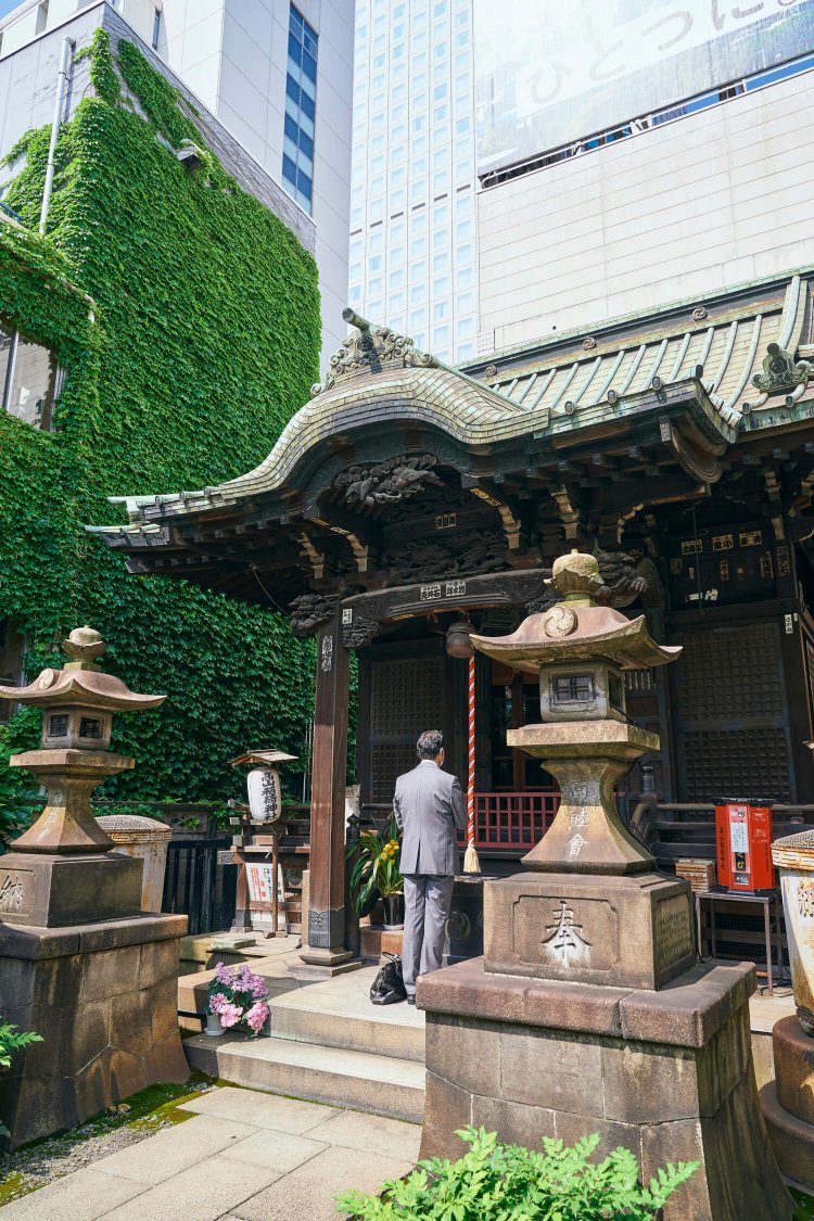 柘榴坂1高山稲荷神社