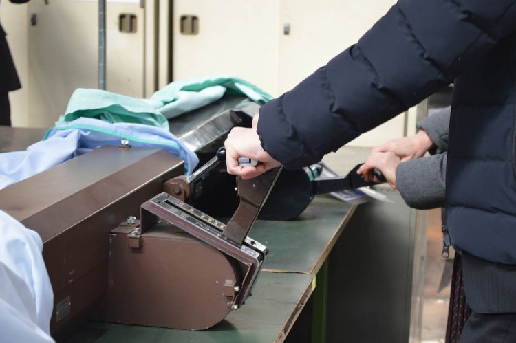 車両工場は電車の健康診断ともいえる検査・整備を行っている所だ。普段見ることができない電車の部品などを間近で見られる。