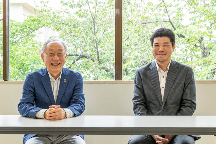 お話を聞いたのは、八潮自治会連合会 会長の丹治勝重さんと、八潮地域センター 所長の中西俊介さん。