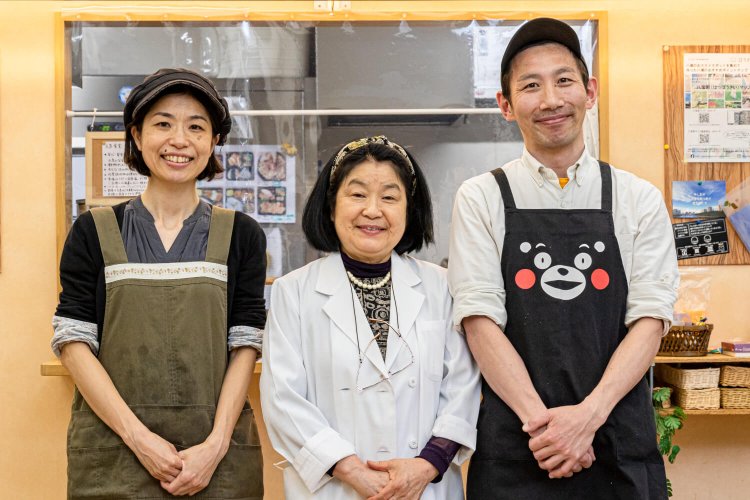 八潮団地18元気食堂うさぎ