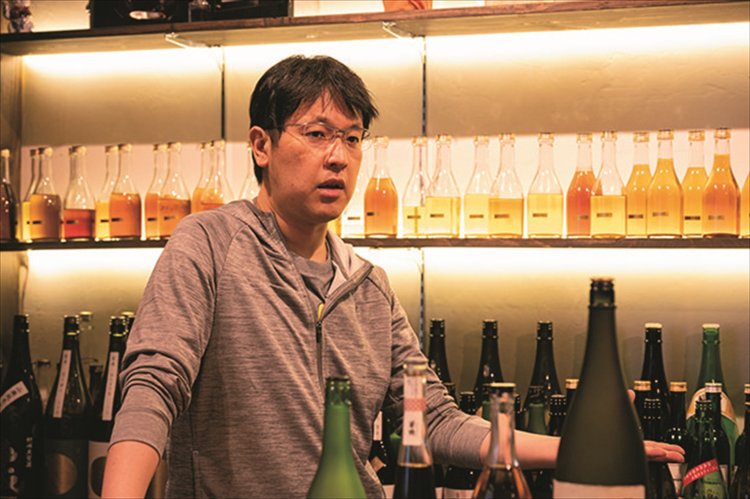 店主の薬師大幸さん。