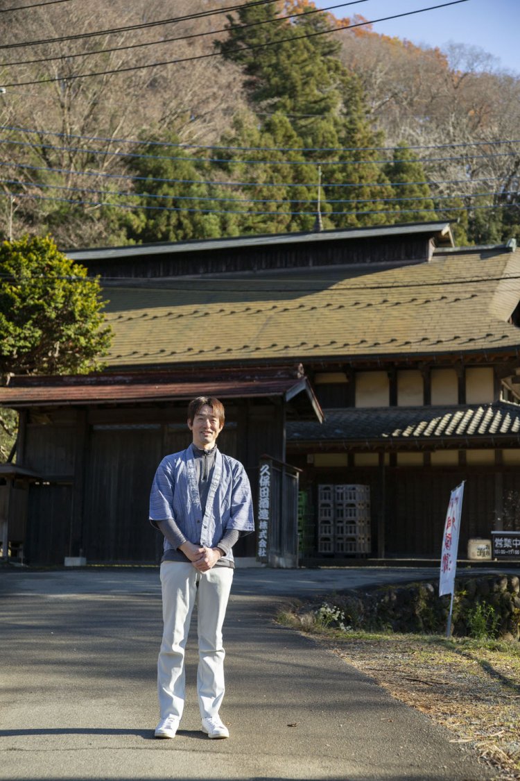「この場所に蔵を建てた初代に感謝」と7代目。