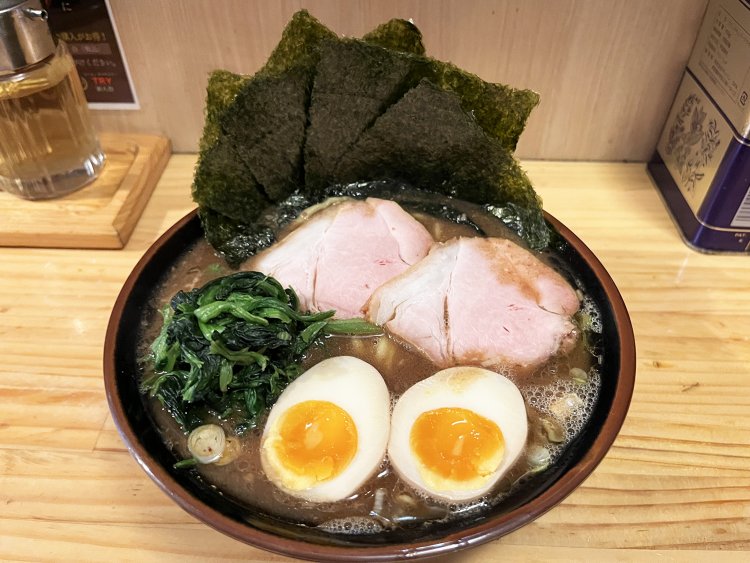 秋葉原ラーメン わいず（あきはばららーめん わいず）