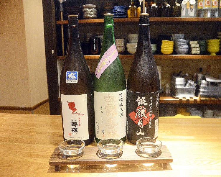 米どころの山形のお酒はどれも絶品。飲み比べを頼むお客さんが多いのだとか。