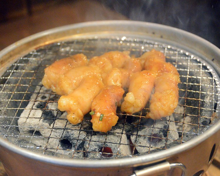 スーパーマルチョウの完成形はこんな感じ。プリップリの食感の脂身の甘みがもうたまらない！