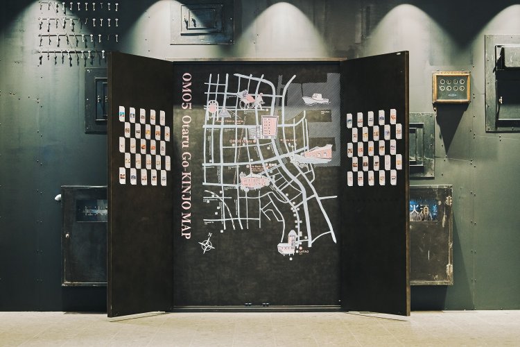 パブリックスペースOMOベースにあるご近所マップもテンション上がるデザイン。