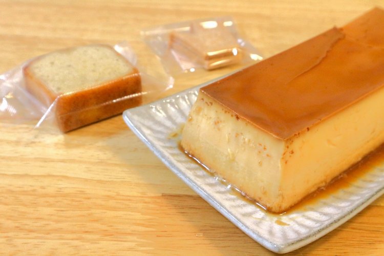 プリンのほか、本場フランスの味わいを楽しめる焼き菓子も人気。