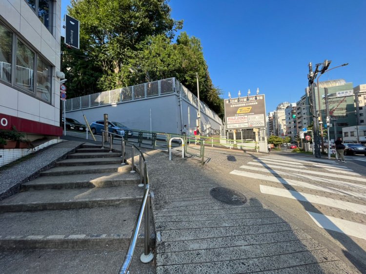 海抜とか標高とかを意識して歩くのも楽しいよ。