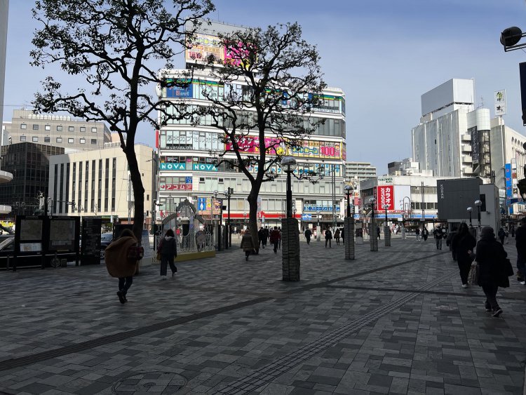 撮影した時間が早すぎたのか、それとも今はもう路上ライブの時代ではないのか? 　ミュージシャンは見かけなかった。