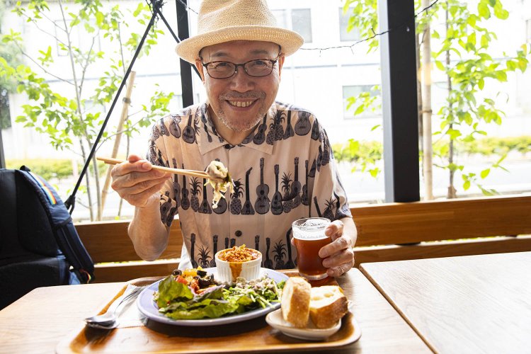 「しっかり食べて昼ビール飲んだら出発しよう♪」