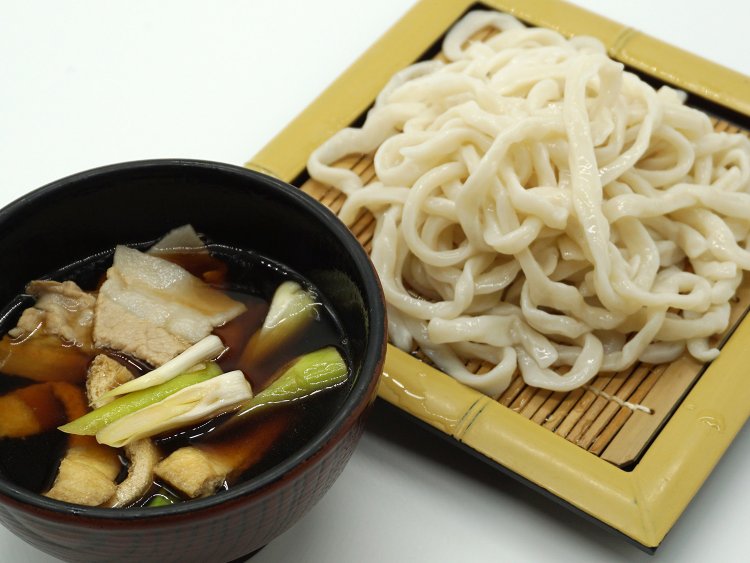 一番人気の武蔵野名物 肉汁うどん750円。