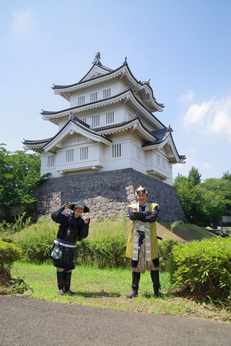 私、成田長親（右）と足軽あおちゃん。