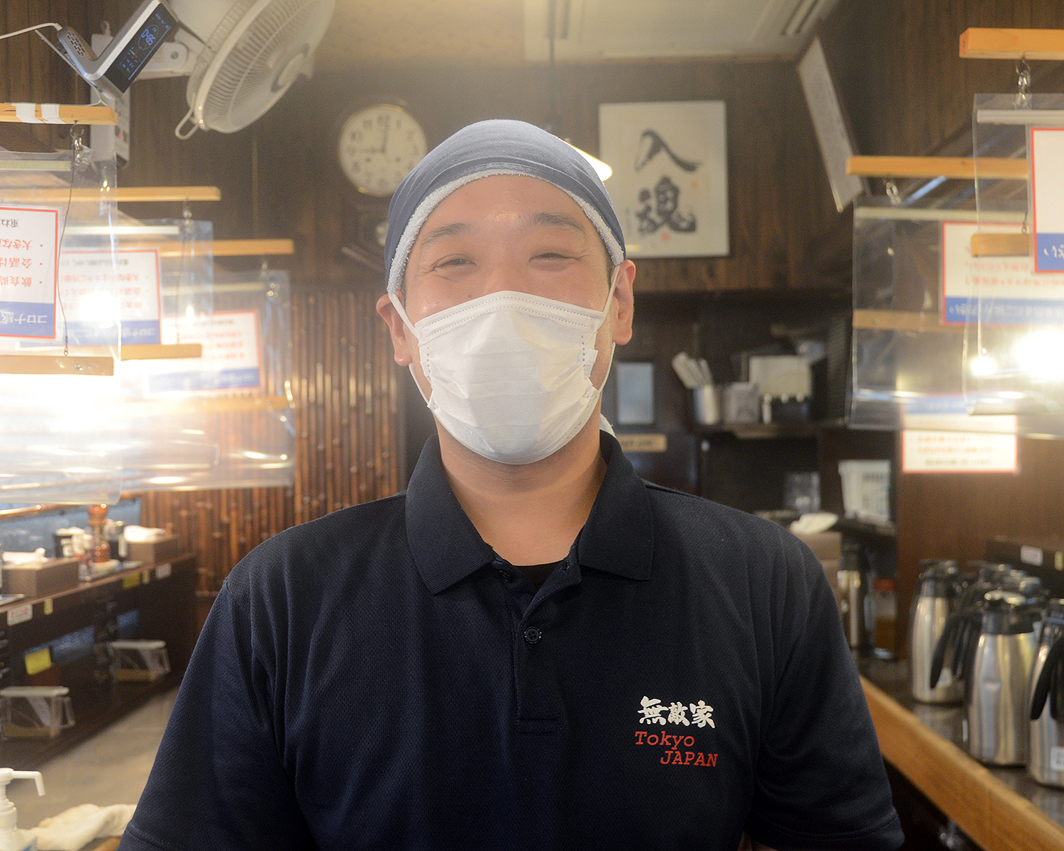 お話を伺った平川晃さん。お店を切り盛りすると同時に、店舗運営マネージャーとしても活躍している。