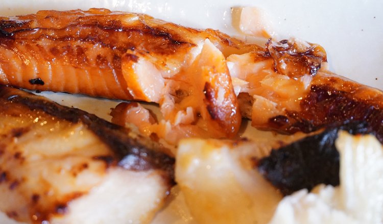 脂ののったハラスはとてもジューシー。