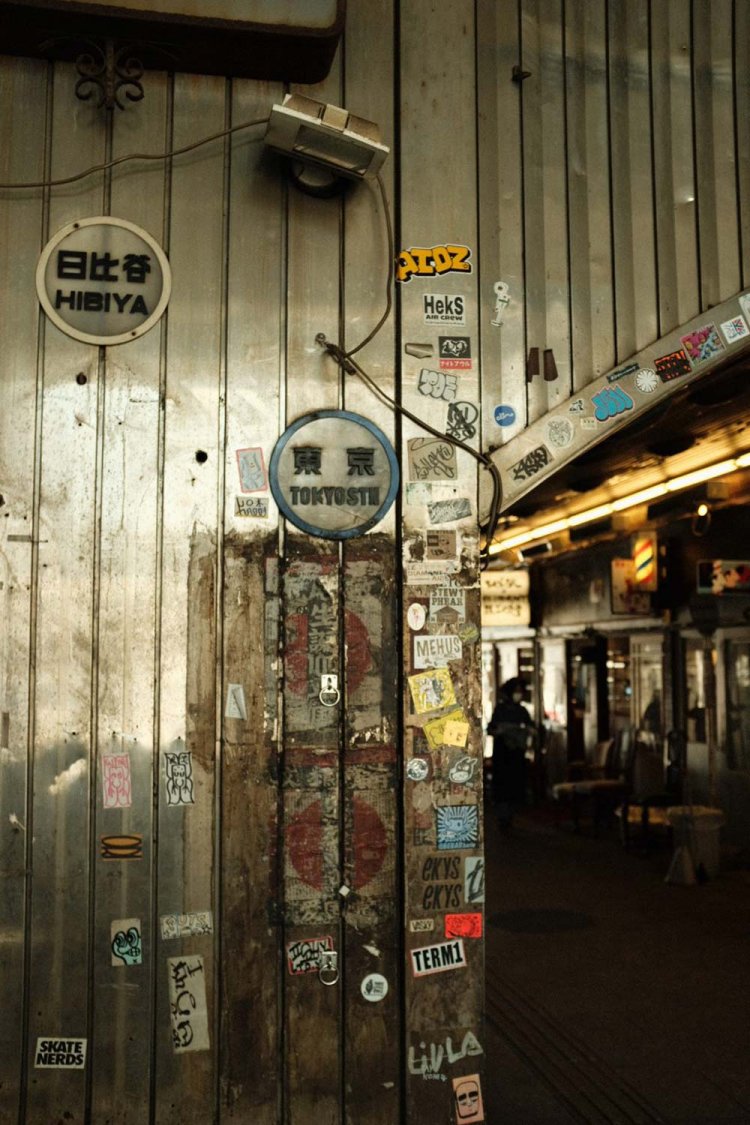 【カメラガールズ】丸の内エリアから有楽町エリアを撮り歩く