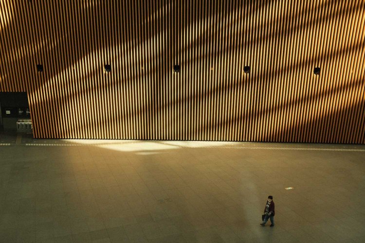 【カメラガールズ】丸の内エリアから有楽町エリアを撮り歩く