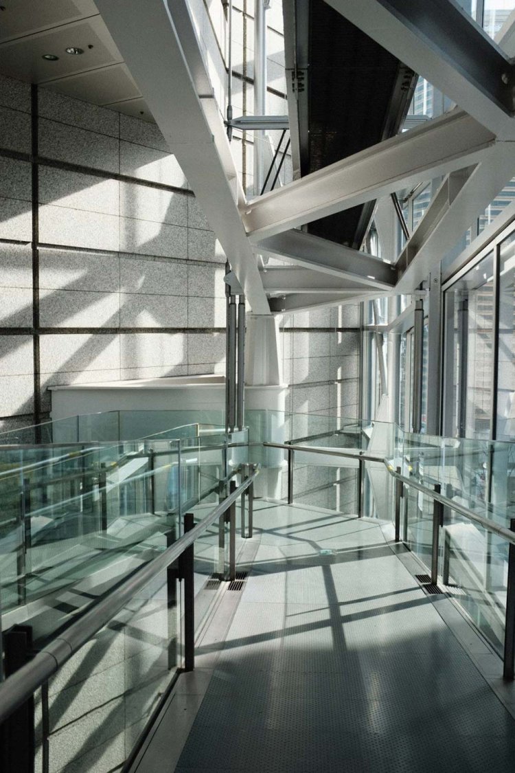 【カメラガールズ】丸の内エリアから有楽町エリアを撮り歩く