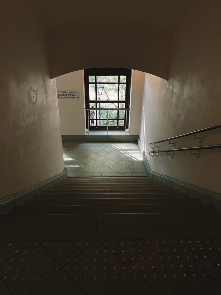 【カメラガールズ】丸の内エリアから有楽町エリアを撮り歩く