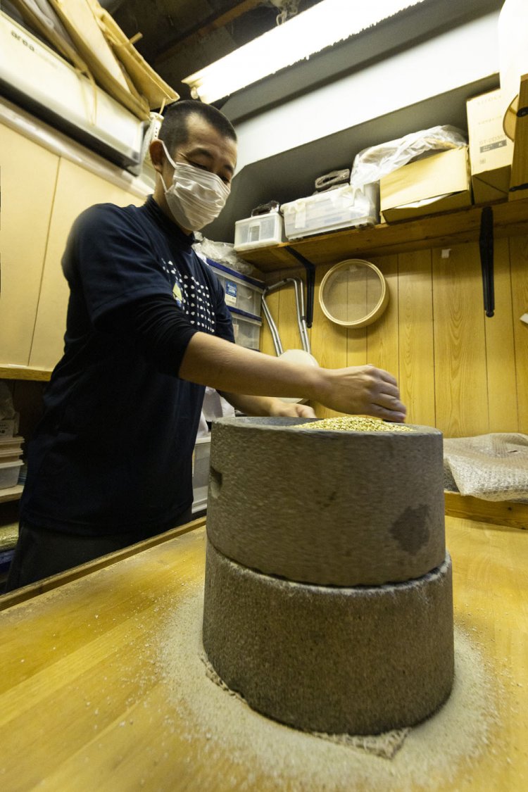 手挽きは1日10食限定。