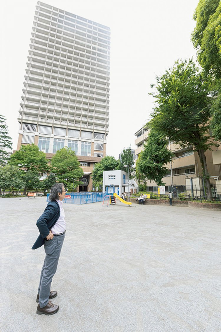 『隠し女小春』の矢野と恭子は西神田の公園を挟んだマンションに住んでいる設定。