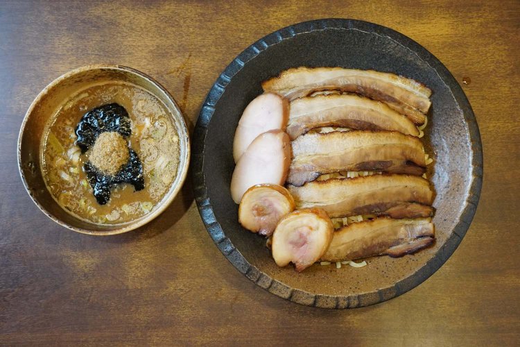 つけ麺屋 ひまわり（つけめんや ひまわり）