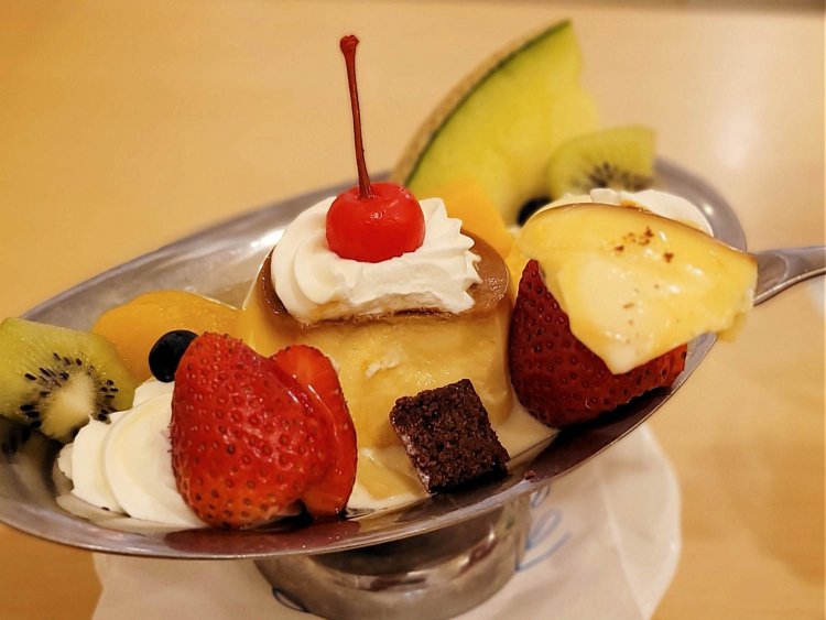 コロンバンのプリンアラモード２