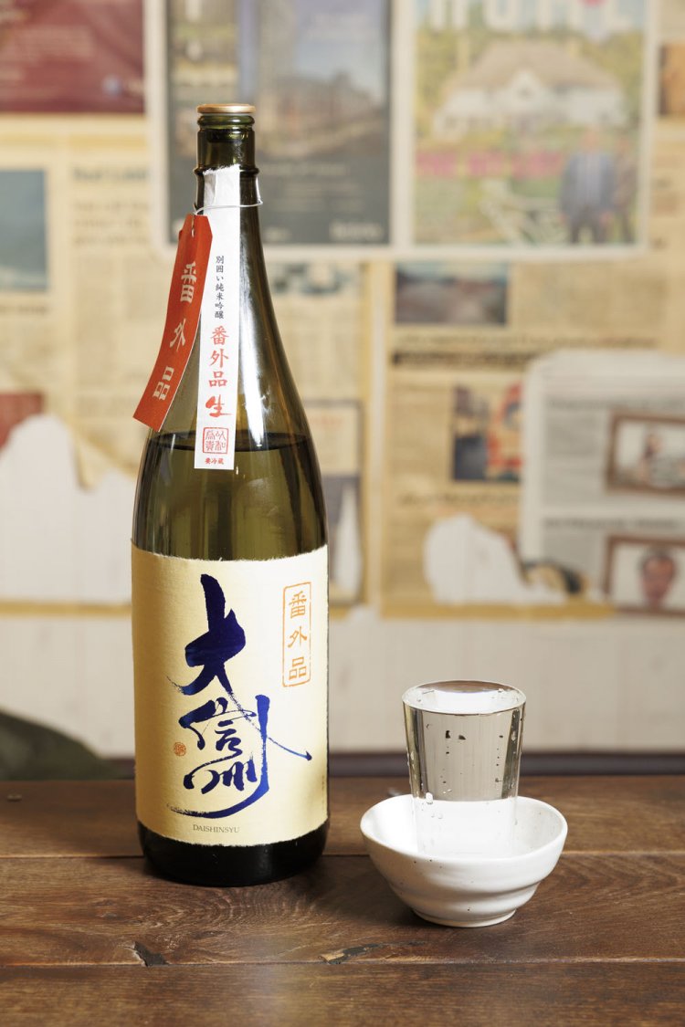 また行きたくなる一品！　埼玉では珍しい地酒・大信州（写真は800円）も度々入荷。