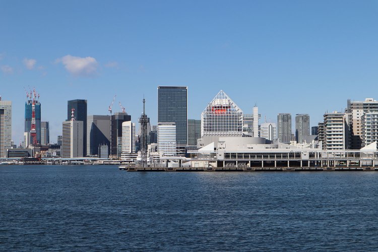 さよならアルバム　全景とタワー