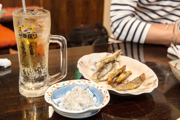 ハイボール600円、おつまみ500円～。