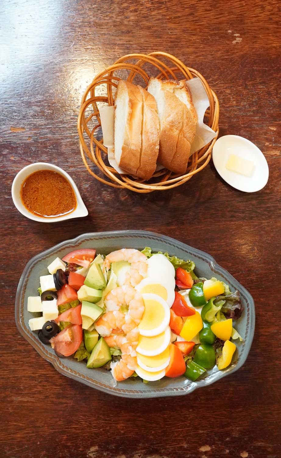 一皿丸々サラダが盛られ、食べごたえ十分のhonohonoサラダランチ950円。