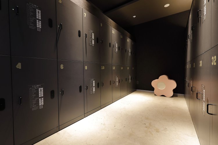 チェックイン前も後もコインロッカー使えます。