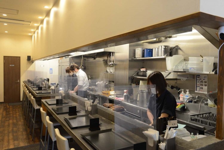 店内は洗練された造り。ここからもラーメンに対するこだわりが伝わってくる。