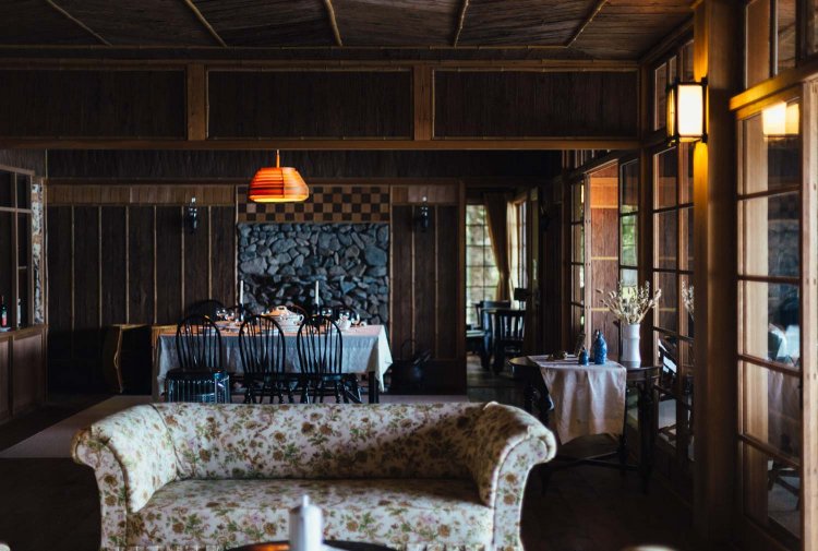 【カメラガールズ】イタリア大使館別荘記念公園