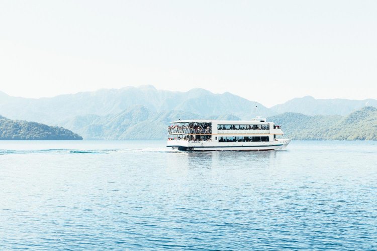 【カメラガールズ】イタリア大使館別荘記念公園