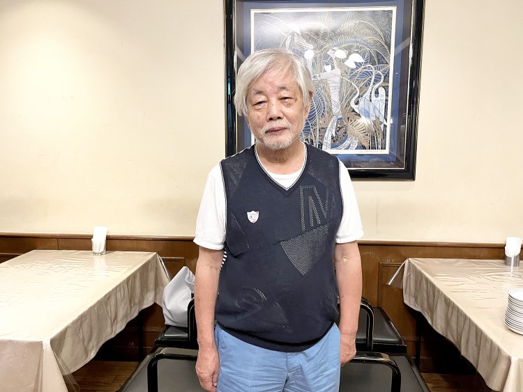 穏やかな語り口の社長・正田英彦さん。店の手伝いをする娘の倫子さんは「昔はけっこうケンカっ早かったんですよ〜」と冷やかす。