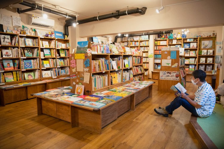 こどもの本屋 てんしん書房2