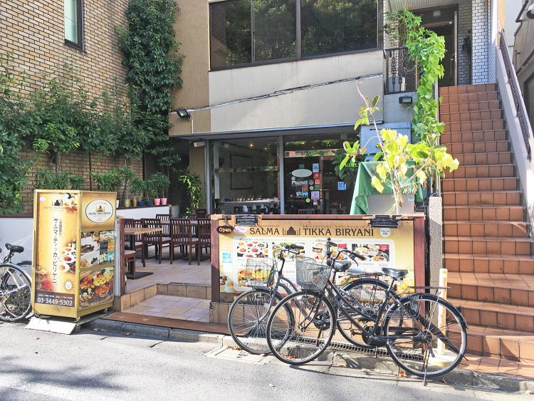 JR品川駅から徒歩6分とアクセスも悪くない。2階席もあり大人数でも利用できる。