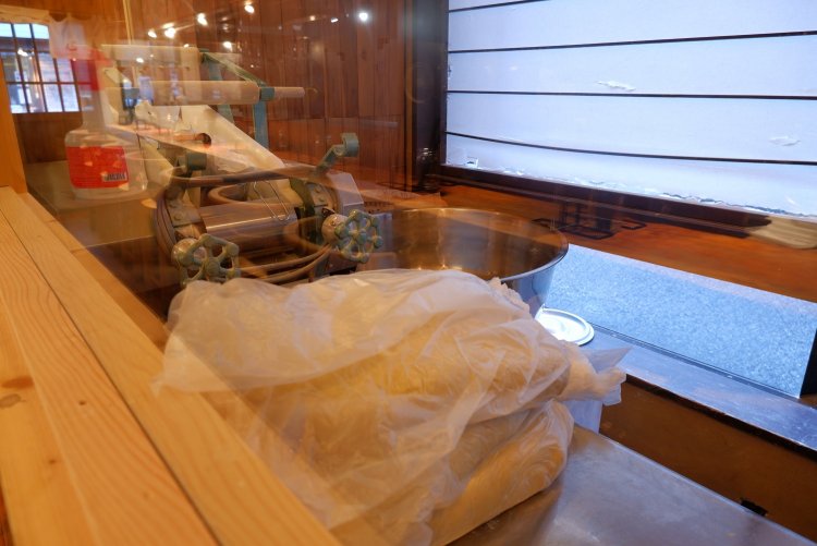 麺打ち専用の部屋。