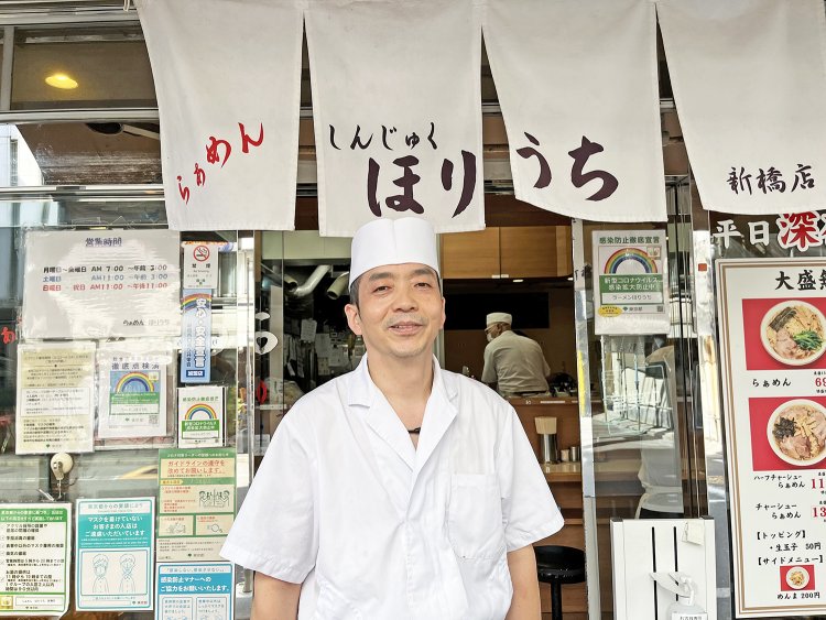 入社1年目の孟林さんが迎えてくれた。