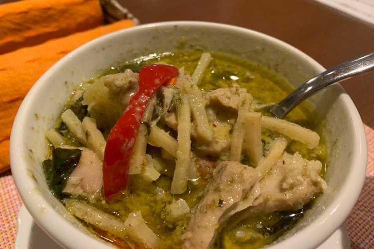 カレーの中には具材がたっぷり。