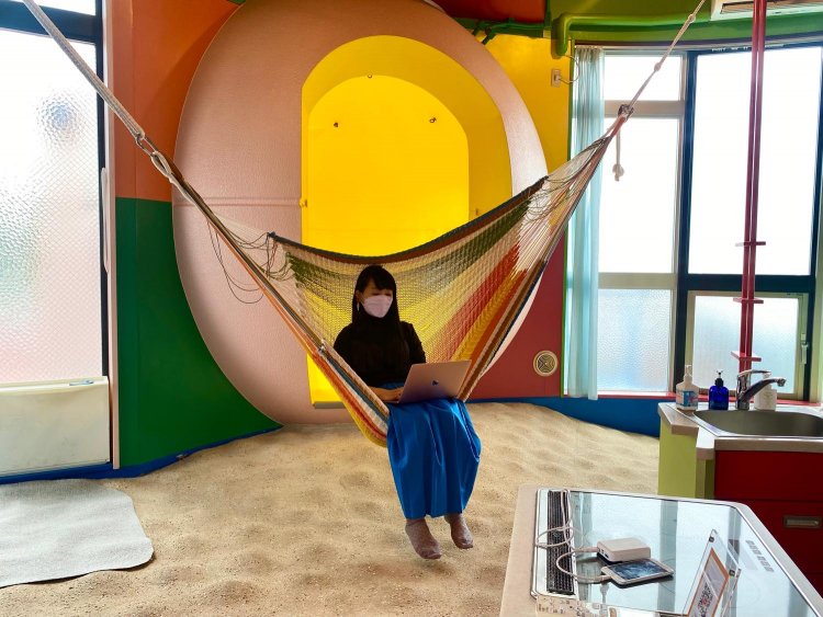 憧れのハンモック。座り心地がよく作業にも最適。寝心地も最高でした。