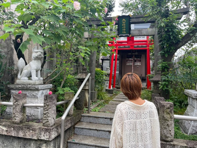 神社があるということは古い街なのだ。