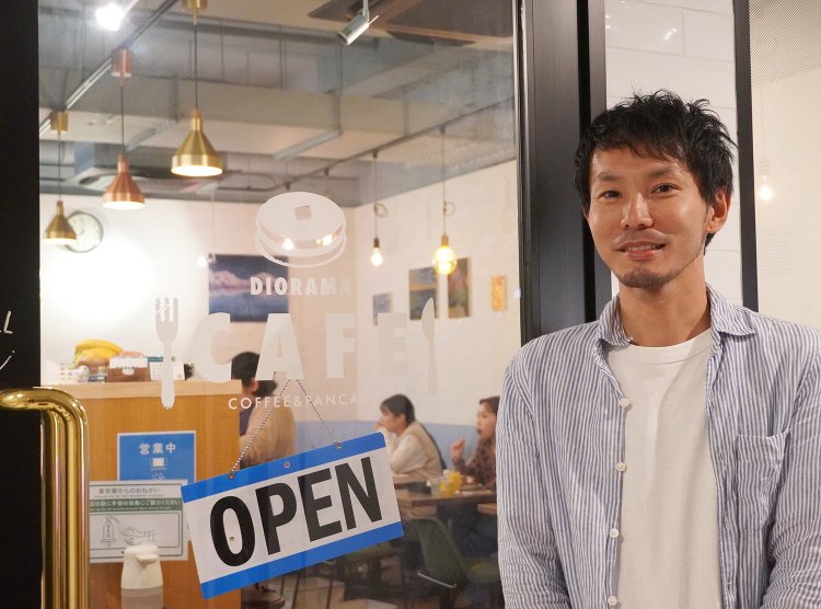 店長の吉仲さん。「生地を味わってほしい」とのこと。