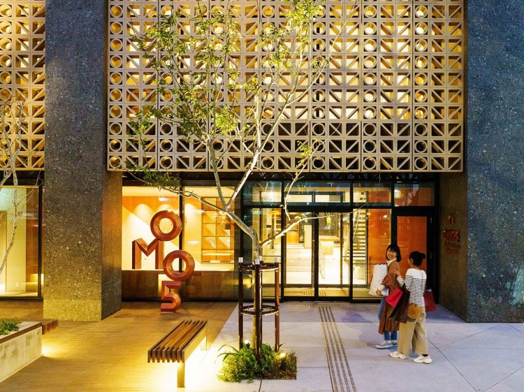 花ブロックをモチーフにしたすっきりした外観デザイン。