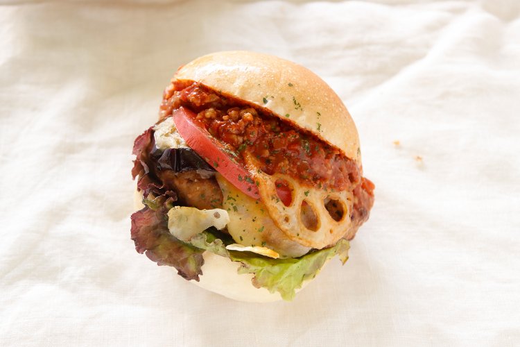 日替わり総菜バーガー430円。