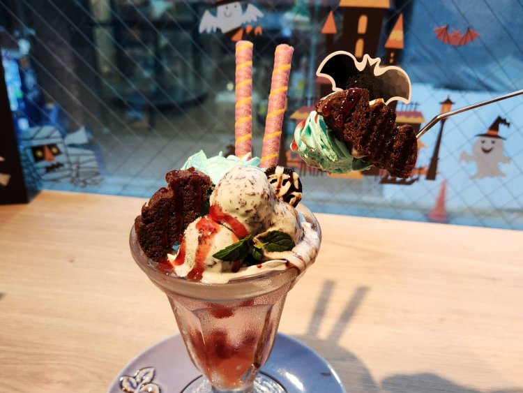 喫茶とりの巣11