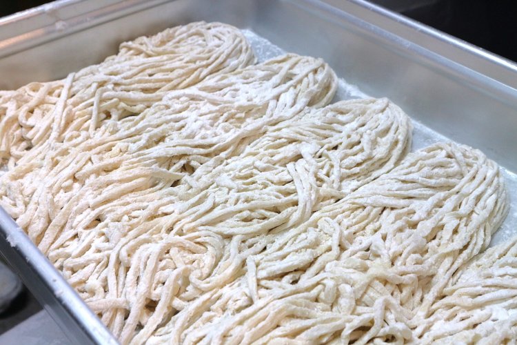 手間ひまかけて完成した麺。