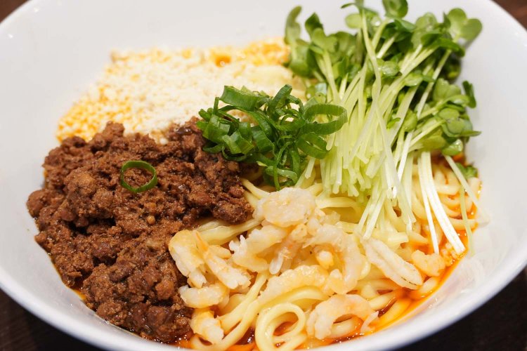 六坊担担面（ろくぼうたんたんめん）