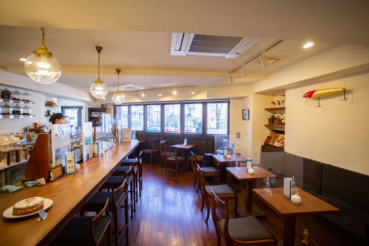 釣り仲間から贈られた巨大ルアーがキュートだ。