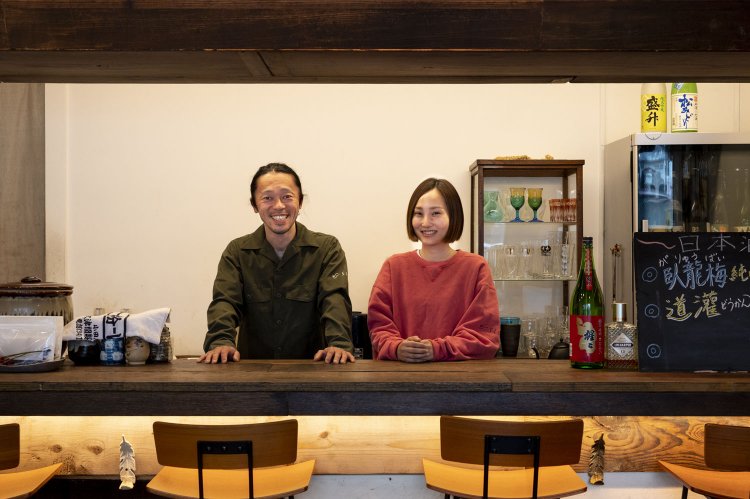 坂部さんと奥様の和田麻理奈さん。